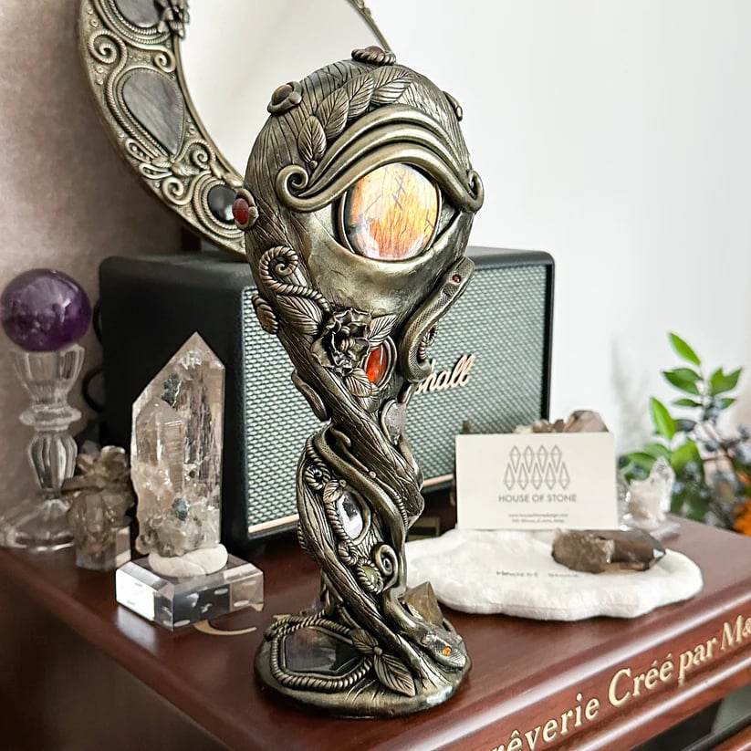🔮 Handmade Black Obsidian Scrying Mirror – Crystal Chakra Altar Tool💋