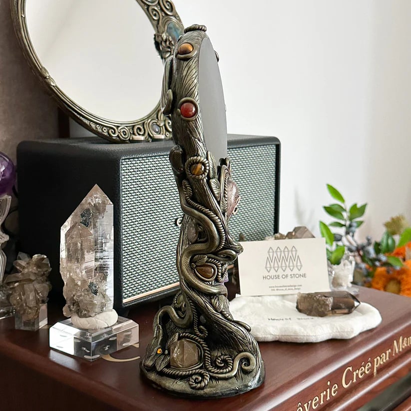 🔮 Handmade Black Obsidian Scrying Mirror – Crystal Chakra Altar Tool💋