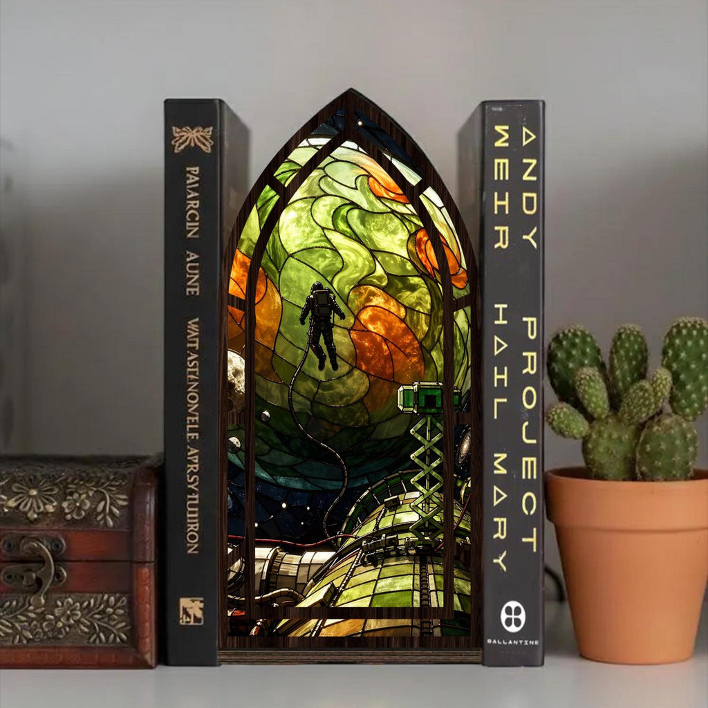 Project Hail Mary Book Nook | Sci-Fi Stained Glass Style Bookshelf Decor | Tau Ceti & Astronaut Wood Acrylic Sign | Bookish Gift💋